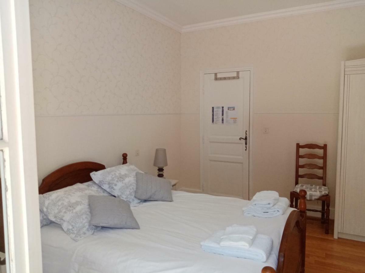Le Cheminard Bed & Breakfast Feugarolles Bagian luar foto